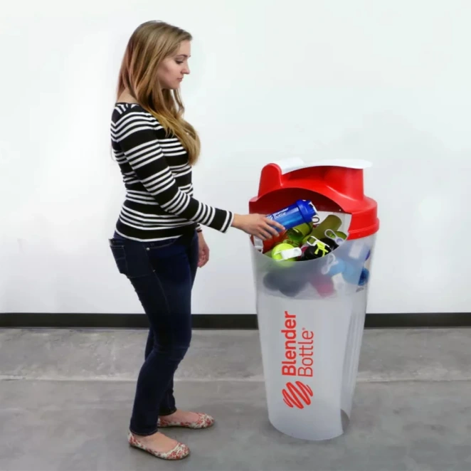 Customer Case 8 - Custom Candy Cardboard Display Racks